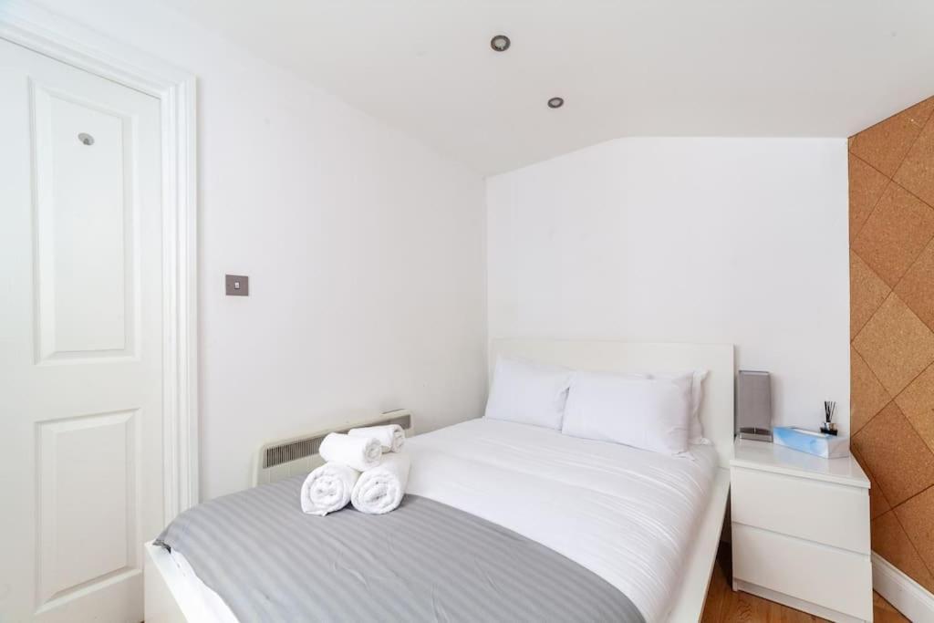 Spacious Retreat 2-Bed In Popular Camden Town لندن المظهر الخارجي الصورة